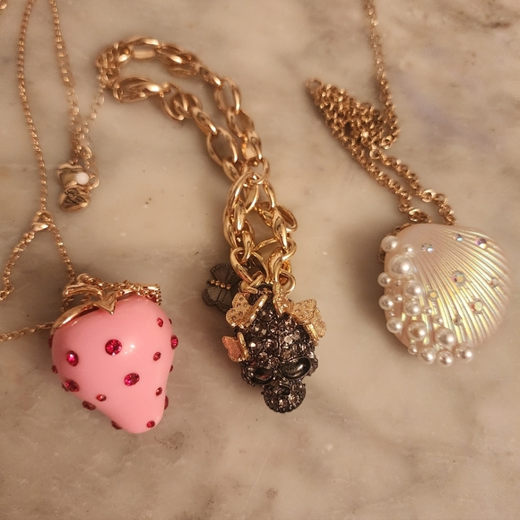 Lot Of Betsey Johnson Jewery - Picture 6 of 10